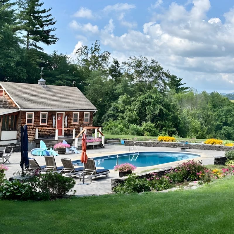 Rosecliff Estate with Pool